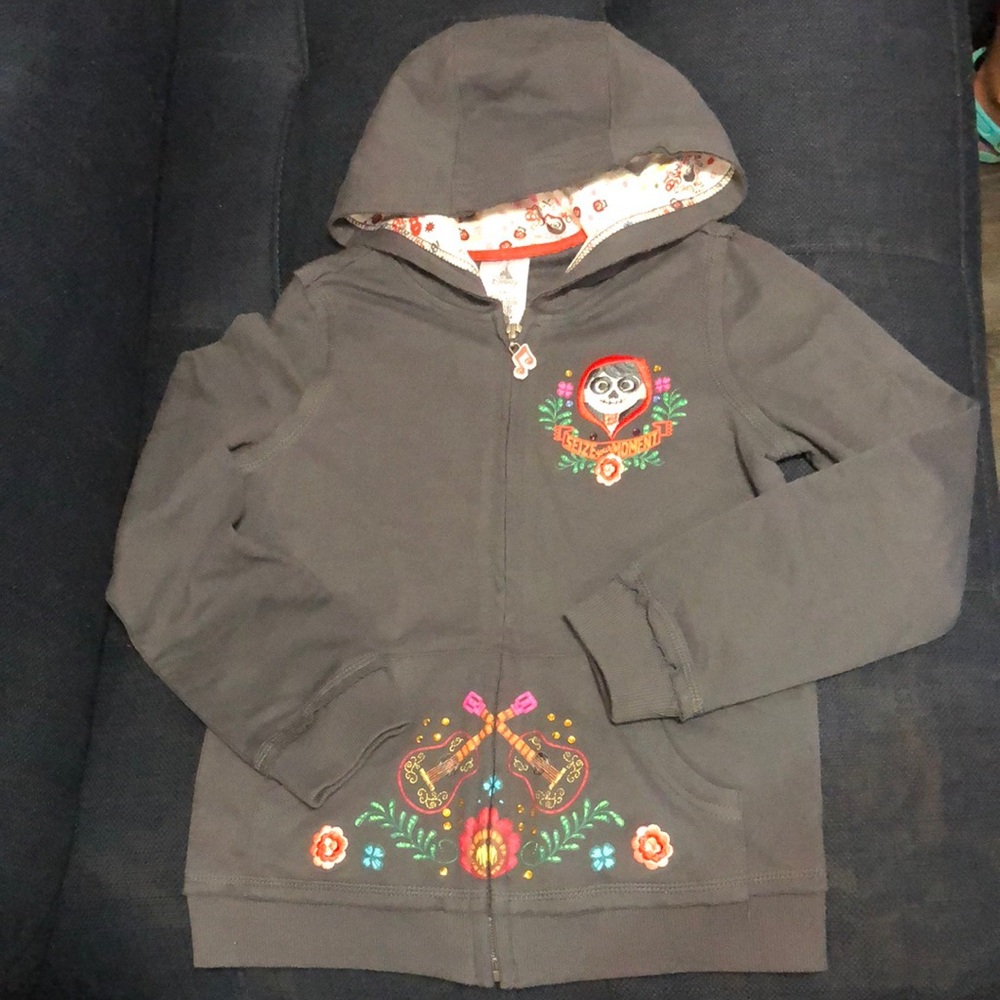 NEW Disney’s Pixar Coco, Gray Sweatshirt with Colorful Embroidery, size 7/8